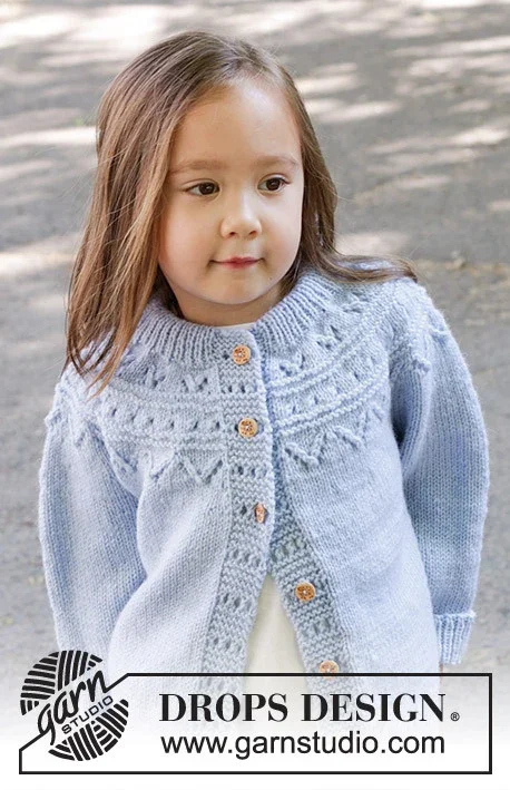 Utförsäljning 47-7 Running Circles Cardigan by DROPS Design