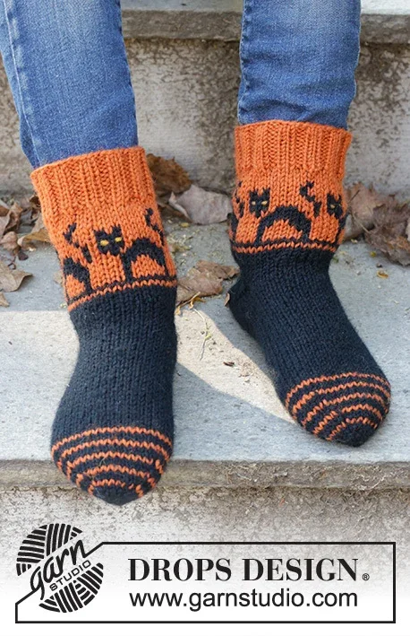 Kampanjpris 47-29 Spooky Sunset Socks by DROPS Design