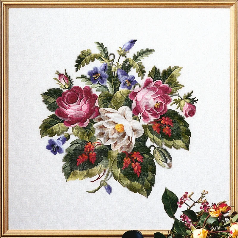 Broderikit Ros med röda blad 42x42 cm Rabatter
