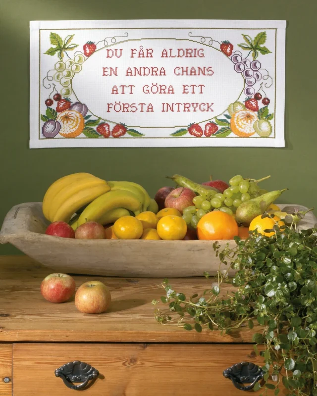 Broderisats Frukt m. text 57 x 29 cm Rabatter