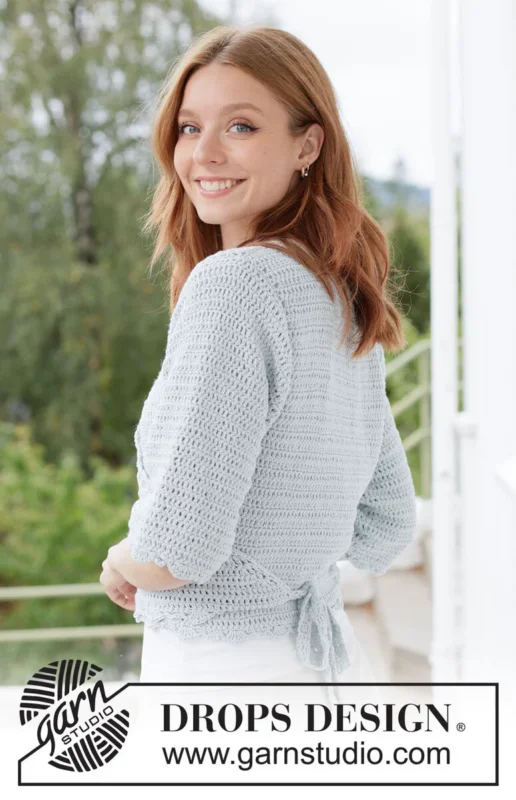 Billig 266-4 Blue Country Wrap by DROPS Design