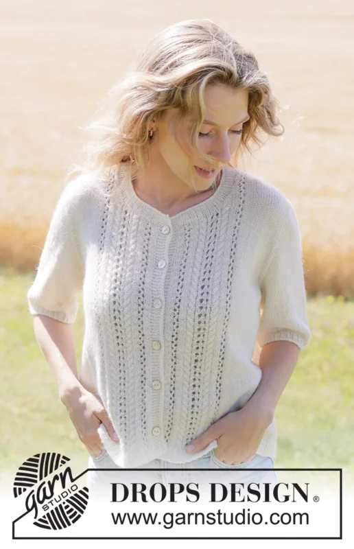 267-23 Blooming Lace Cardigan by DROPS Design Lägg i varukorgen