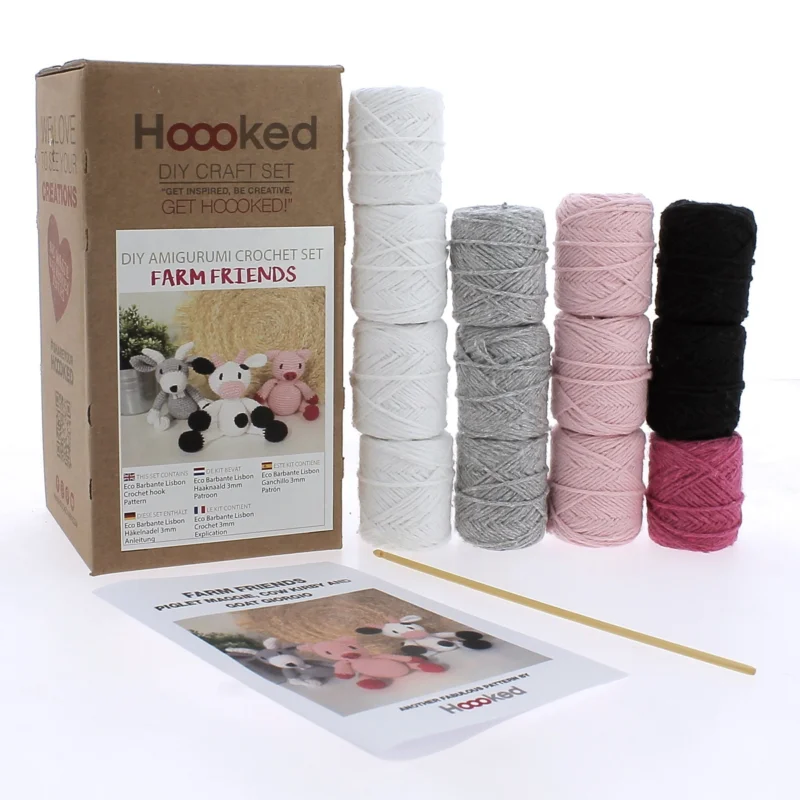 Hooked DIY-kit Farm friends, virka 3 glada kompisar från bondgården I lager