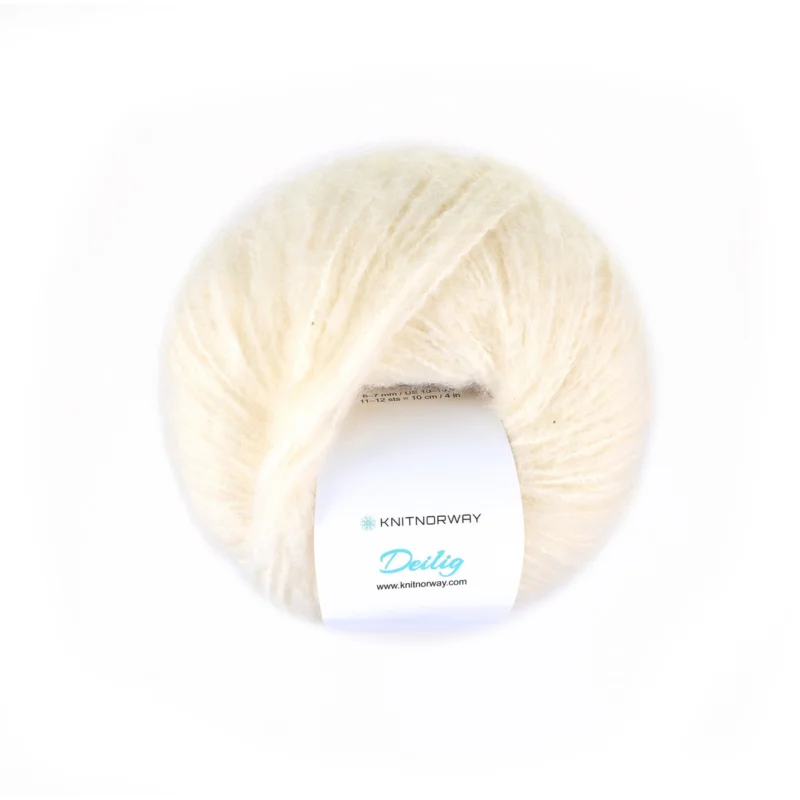 Snabb frakt Garn Deilig 50g natural white – colour 1700