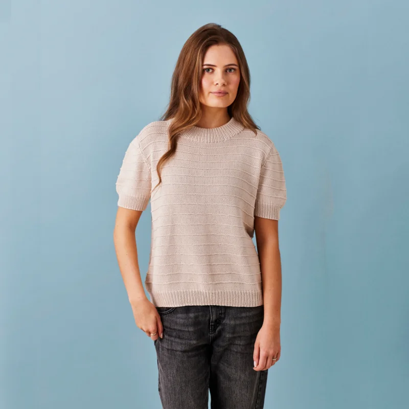 T-shirt med rätränder Nyhet
