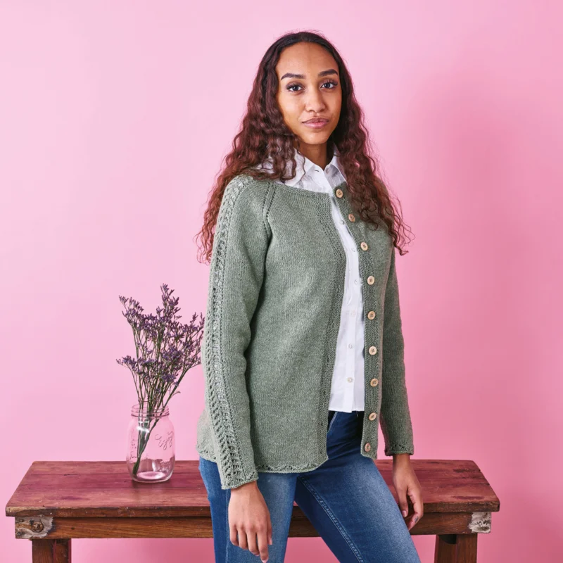 Kundfavorit Cardigan med hålmönster på ärmarna