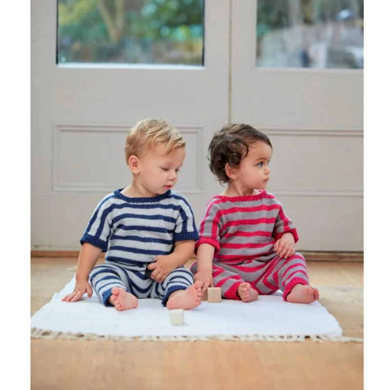 Erbjudandepris Babyoverall i Sirdar Cotton