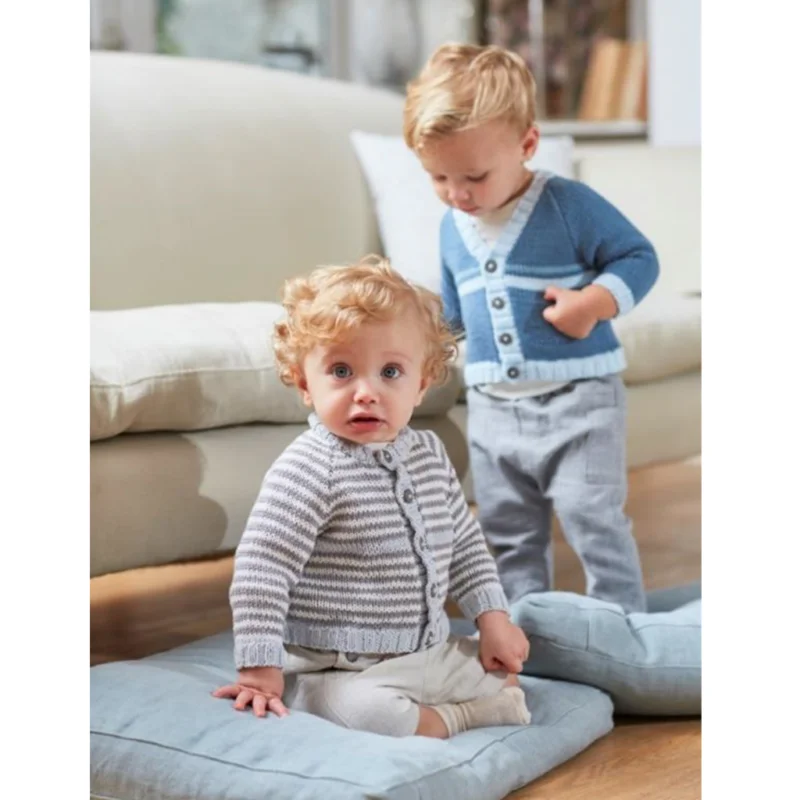 Babykoftor i Sirdar Cotton Begränsat erbjudande