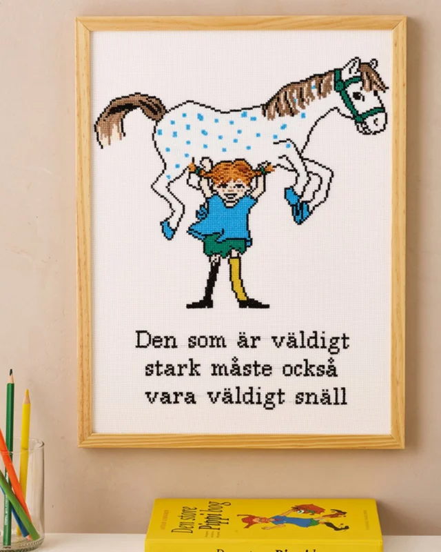 Kundfavorit Korsstygnsbroderi Pippi stark och snäll