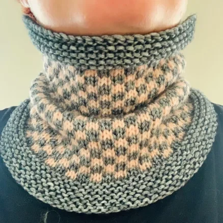 Nyhet Squares Halsrör av Rito Krea – Halsrör Stickmönster Strl S/M-L