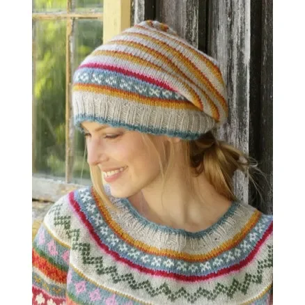 Winter Carnival Hat by DROPS Design – Stickmönster mössa str. S/M – L/XL Begränsat antal