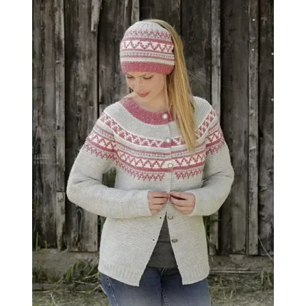 Lågt pris Hint of Heather by DROPS Design – Jacka stickmönster str. S – XXXL