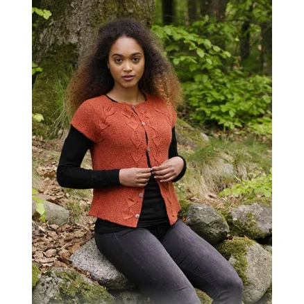 Autumn Vines Top by DROPS Design – Jacka Stickmönster strl. S – XXXL Lägg i varukorgen