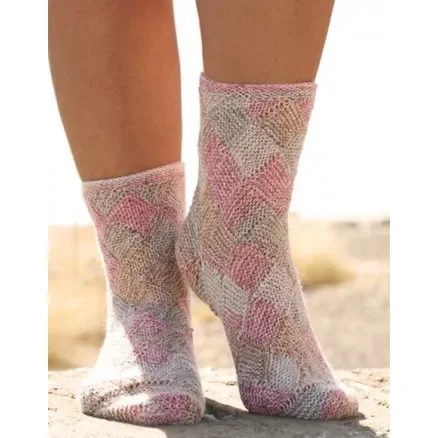 Kampanjpris Fair and Square by DROPS Design – Sockor Stick-mönster str. 35/37 – 41/43