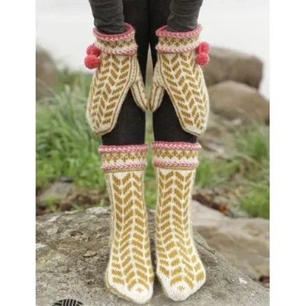 Hokey Pokey by DROPS Design – Vantar och sockar Stick-mönster strl. 35/37 – 41/43 Köp nu