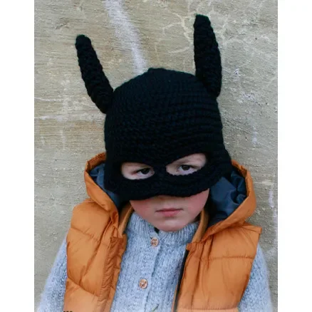 Erbjudande Bat Hat by DROPS Design – Fladdermus Mössa Virkmönster strl. 1/2 år – 7/8 år