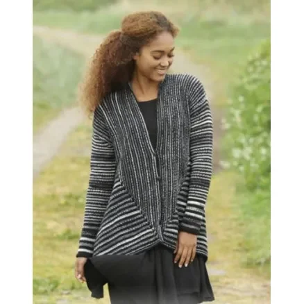 Köp online Midnight Roads by DROPS Design – Jacka Stick-mönster strl. S – XXXL