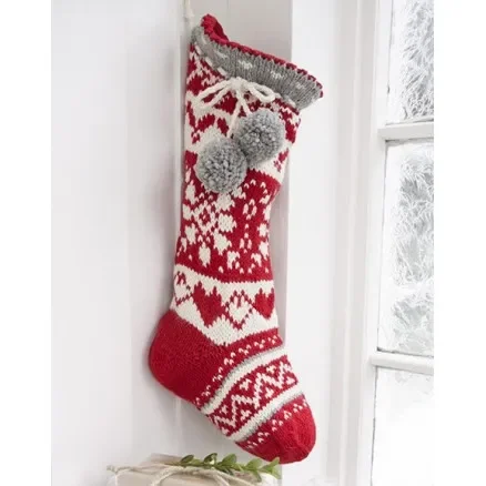 Kampanjpris Sweet Treasures by DROPS Design – Julsocka Stickbeskrivning 37x15 cm