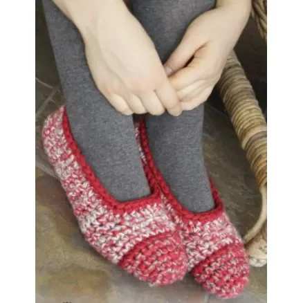 Merry Slippers by DROPS Design – Tofflor Virk-mönster str. 35/37 – 42/44 Kampanjpris