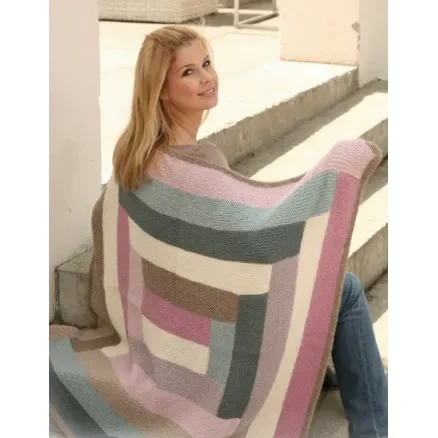 Extra rabatt Geometri by DROPS Design – Filt Stick-mönster 105x95 cm