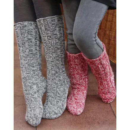 Waiting for Santa by DROPS Design – Raggsockor Stick-mönster strl. 29/31 – 44/46 Trygg betalning
