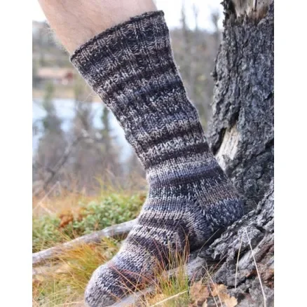 Fynd Dusk by DROPS Design – Sockor Stick-mönster str. 38/40 – 44/46