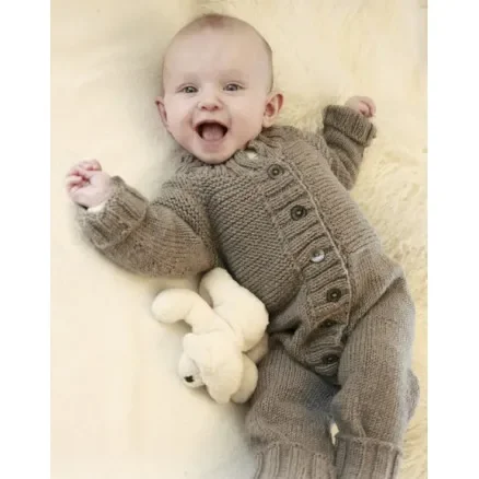 Köp nu Happy Days by DROPS Design – Baby Dräkt Stick-mönster strl. 1/3 mån – 3/4 år