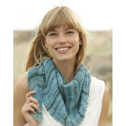 Blue Rapids by DROPS Design – Sjal Stick-Mönster 140x33 cm Rabatter