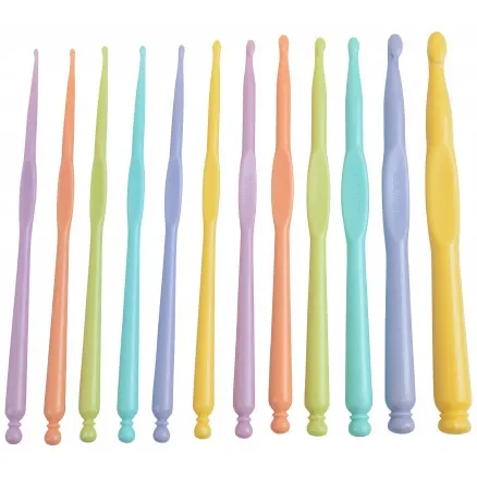 Köp nu Infinity Hearts Virknålset Plast 15cm 2-10mm – 12 storlekar