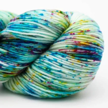 Utförsäljning Kremke Soul Wool Lazy Lion Strumpgarn 1203 Azurro Sunny Rainforest Spotted Chaotic