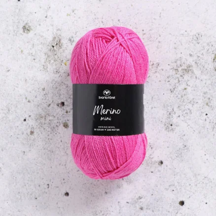 Nyhet Svarta Fåret Merino Mini Garn 115 Rose Reed