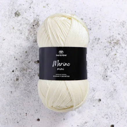 Svarta Fåret Merino Mini Garn 105 Vanilj Chiffong Fynd
