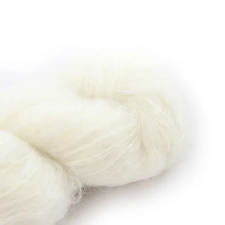 Köp nu Cowgirlblues Fluffy Mohair Unicolor Natur