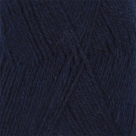 Drops Nord Garn Unicolor 15 Marinblå Fri frakt