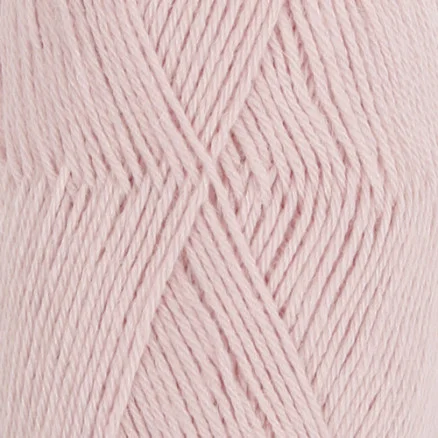 Drops Nord Garn Unicolor 12 Dammig Rosa Endast idag