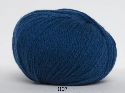Köp nu Hjerte Fine Highland Wool – ullgarn – Hjertegarn – fv 1107 Mörk Petrol