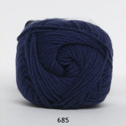 Kampanj Cotton nr. 8 – Bomullsgarn – Virkgarn – fv 685 Mörk Blå