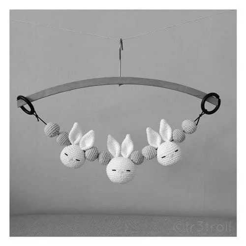 Materialkit Virka Barnvagnsmobil Hunni Bunni Kaniner TreTroll Beige Mörk olivgrön Svart Snabb frakt