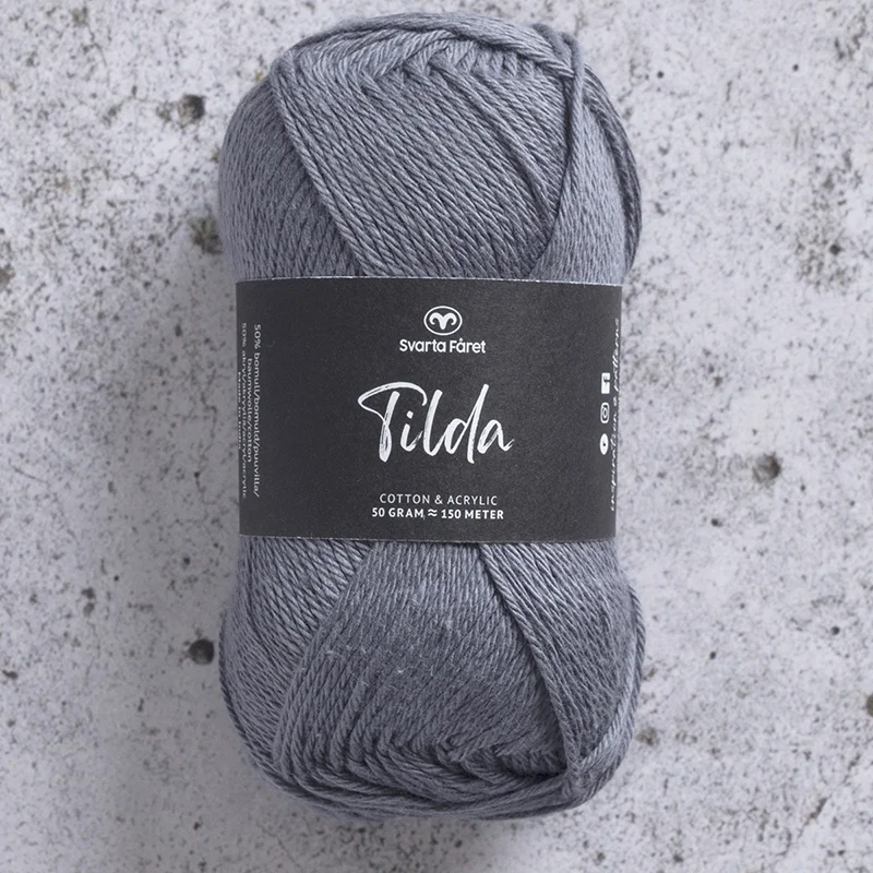 Nyhet Tilda garn 50 g Svarta Fåret Metal Blue Nr 569