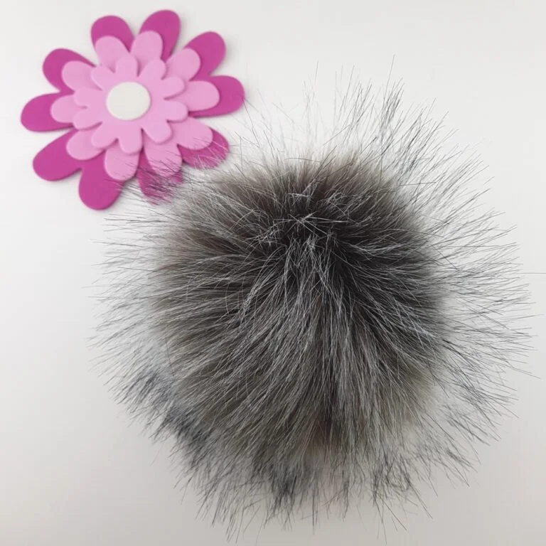 Premium PälstofsMaffig Superfin Silvergrå 14 cm tryckknapp