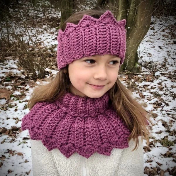 Materialkit Virka Prinsessig Pannband o Polokrage Ievas Craft CornerLilaljung Endast idag