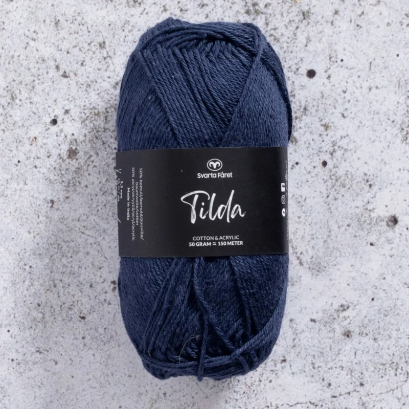 I lager Tilda garn 50 g Svarta Fåret Marinblå Space Blue 67