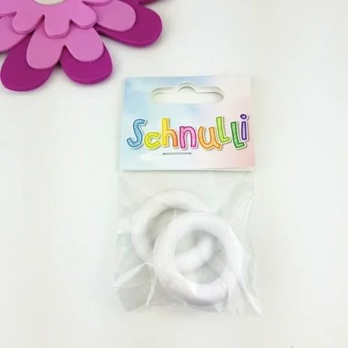 Träringar Små 3,6 cm Schnulli Vita nr 221 2 st Sänkt pris