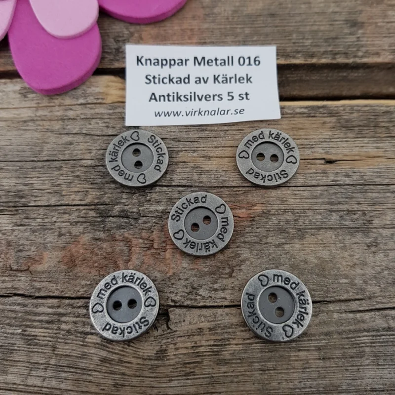 MetallknapparAntiksilver Stickad av Mormor 15 mm 5 st 015 Kampanjpris