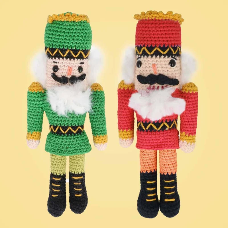 Handla nu Materialkit Scheepjes Nutcracker crochet kit Catona Engelskt mönster