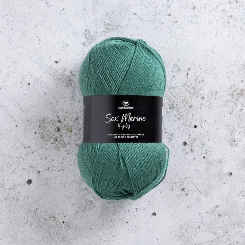 Outlet Svarta Fåret Sox Merino 4 ply, 100g Teal Ink