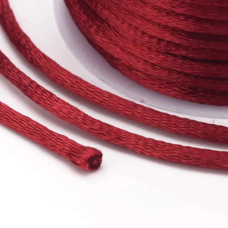 Fri frakt Firebrick Satin Rattail Cord - 10m/2mm